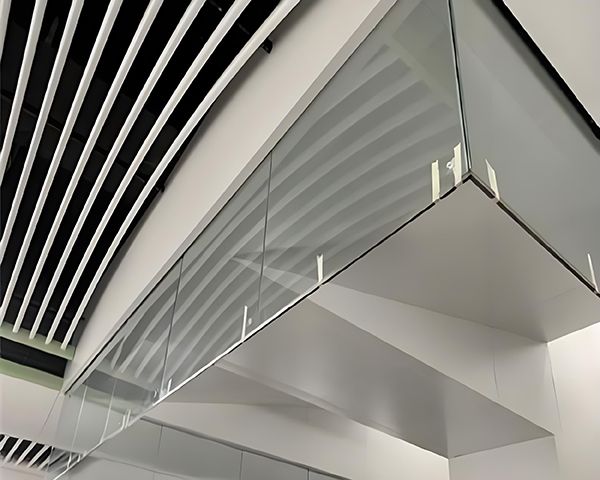 洛浦玻璃洛浦挡烟垂壁