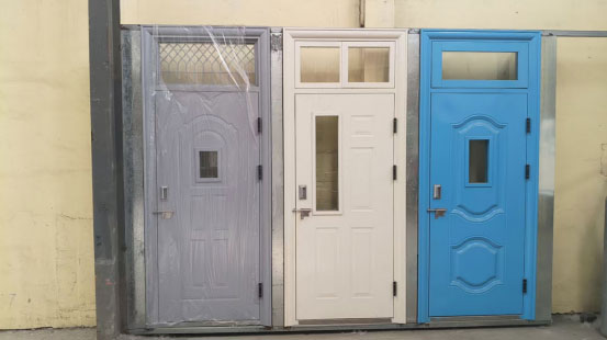 洛浦学校教室门