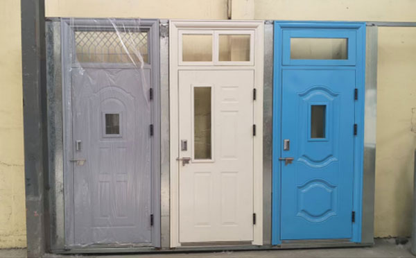 洛浦学校教室门