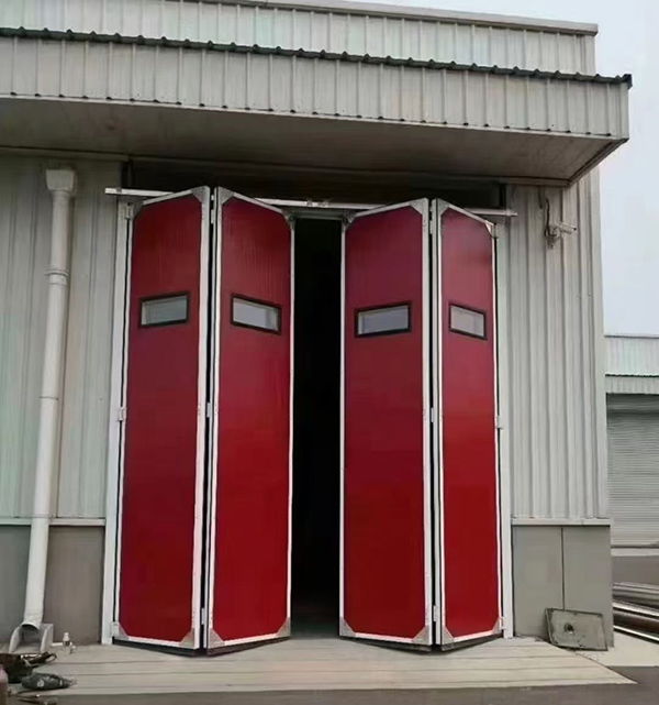 洛浦工业折叠门在大型装配车间出入口的应用实例